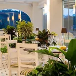 Botania Relais & - The Leading Of The World 5*