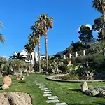 Botania Relais & - The Leading Of The World Отель 5*