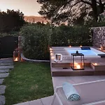 Botania Relais & - The Leading Of The World Отель