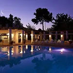 Отель Botania Relais & - The Leading Of The World 5*
