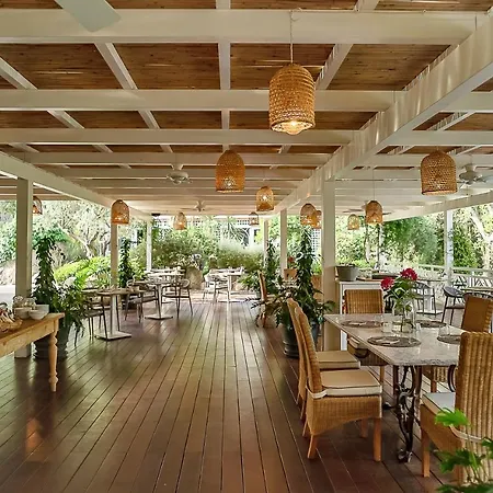 Отель Botania Relais & - The Leading Of The World 5*