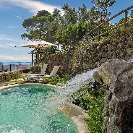 Botania Relais & - The Leading Of The World Отель