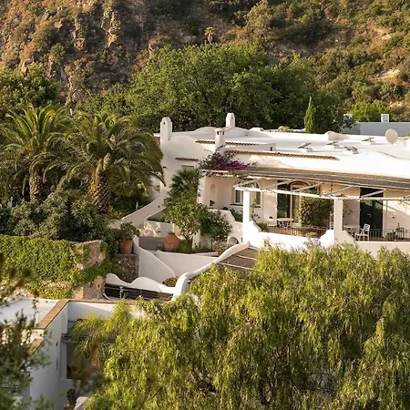 Botania Relais & - The Leading Of The World