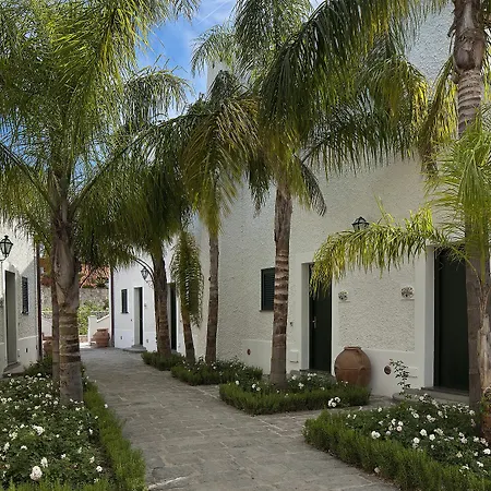 Botania Relais & - The Leading Of The World Отель Форио