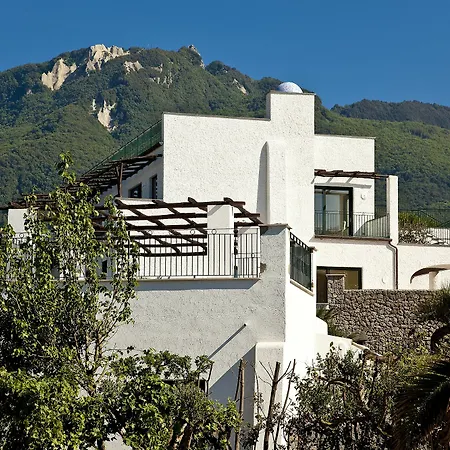 Botania Relais & - The Leading Of The World Отель