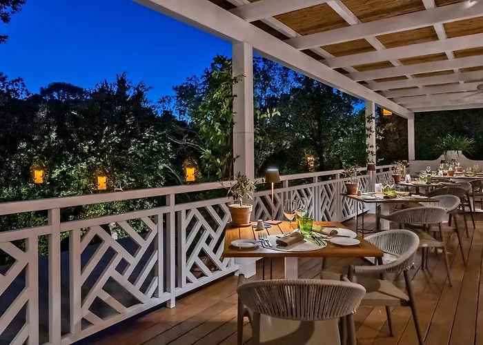 Botania Relais & - The Leading Of The World