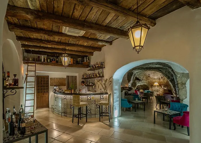 Botania Relais & - The Leading Of The World Отель