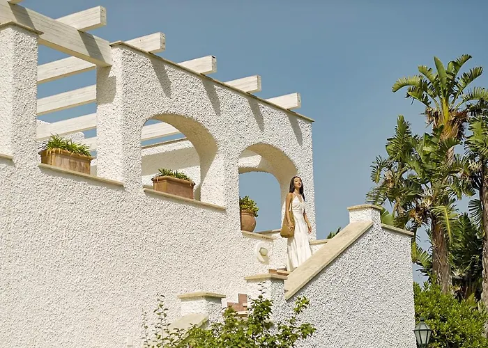 Отель Botania Relais & - The Leading Of The World Форио