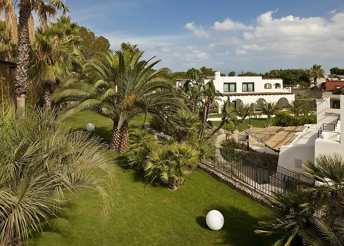 Отель Botania Relais & - The Leading Of The World