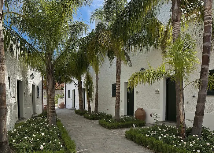 Botania Relais & - The Leading Of The World Отель Форио