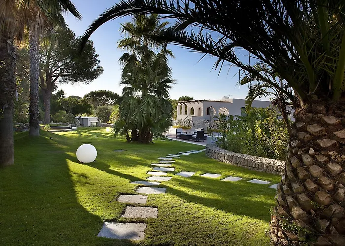 Отель Botania Relais & - The Leading Of The World