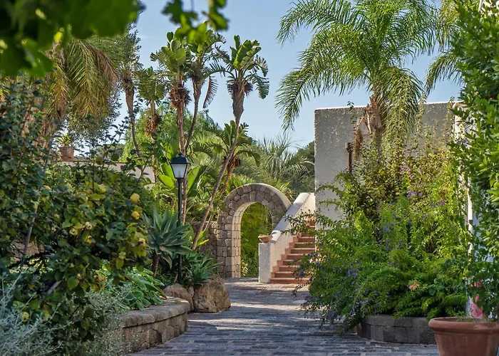 Botania Relais & - The Leading Of The World Отель 5*